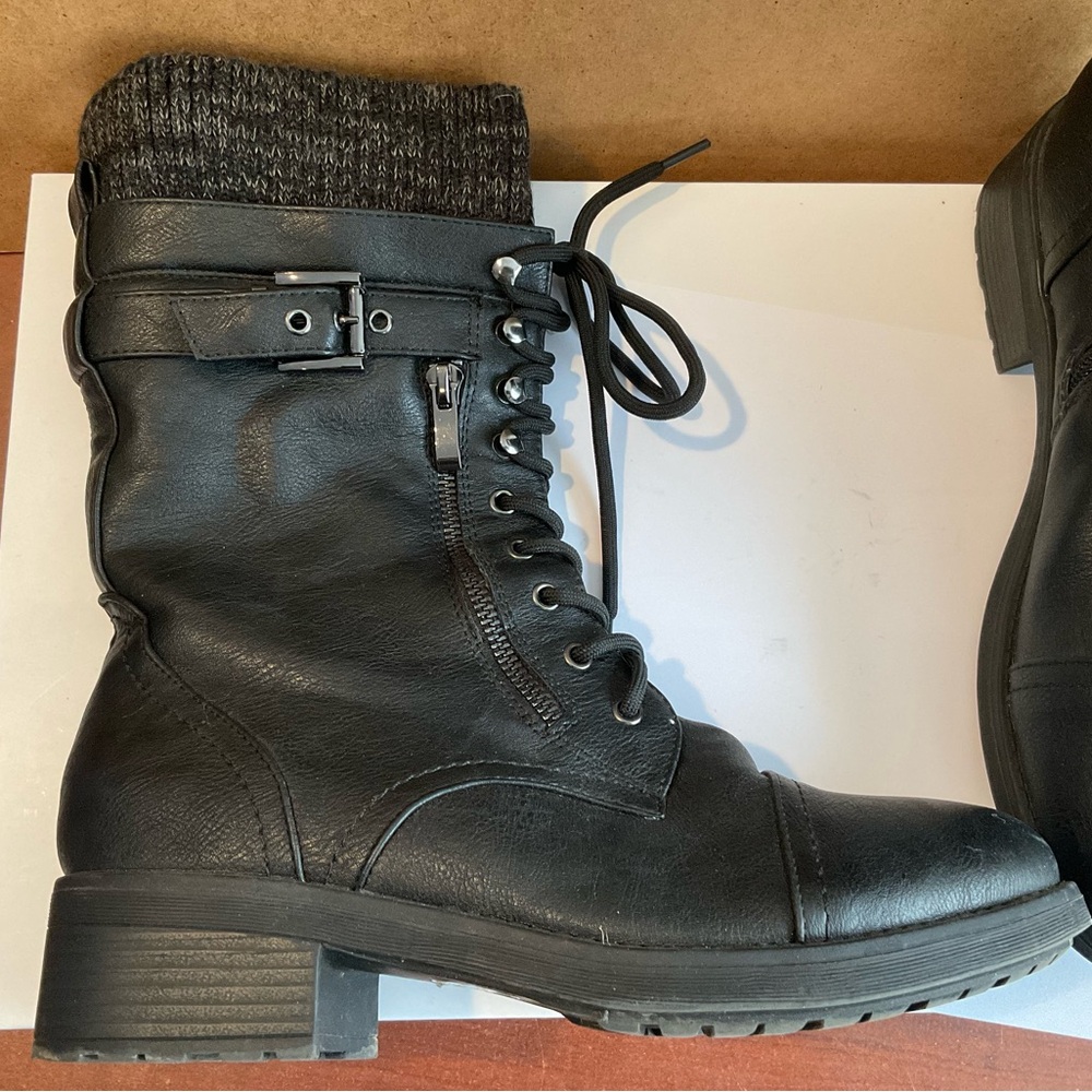 DREAM PAIRS Women Military Boots Zipper Mid Calf EUC